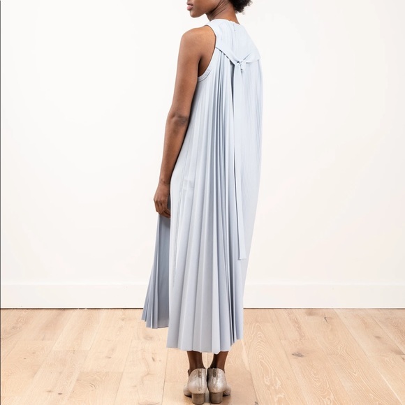 NWT Tibi Edith Pleated Sleeveless Dress, Pebble Gray, size 4 - Picture 3 of 6